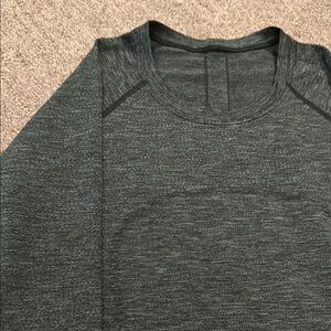 Lululemon Swiftly Tech Long Sleeve